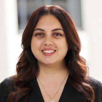 Portrait photograph of Sarah Heuvel